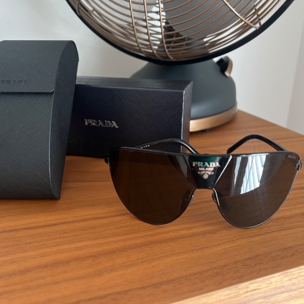 Authentic brand new Prada aviator wrap around sunglasses - Picture 2 of 6